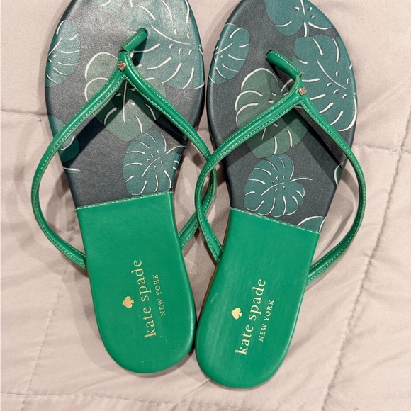 kate spade Shoes - Kate Spade Green Leaf Print Sandals